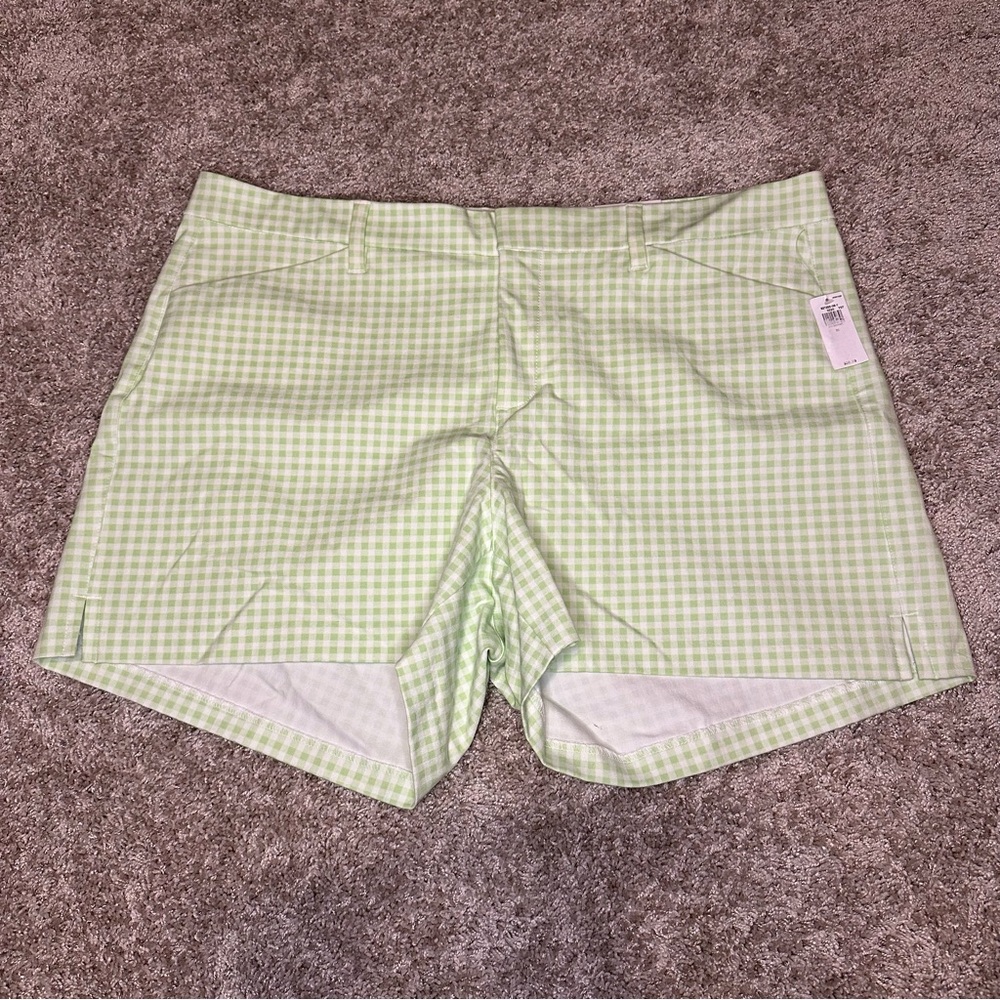 5" Green Gingham Shorts, Size 20